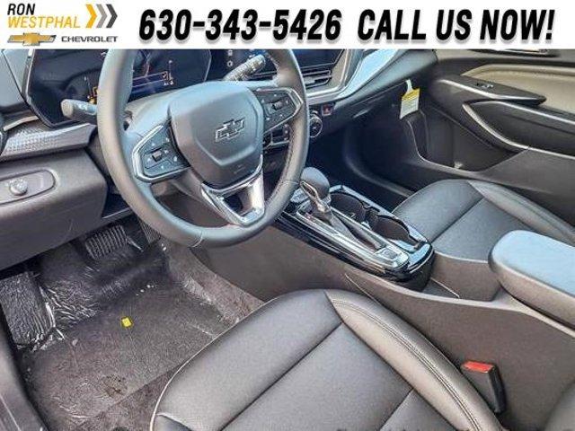 new 2025 Chevrolet Trax car