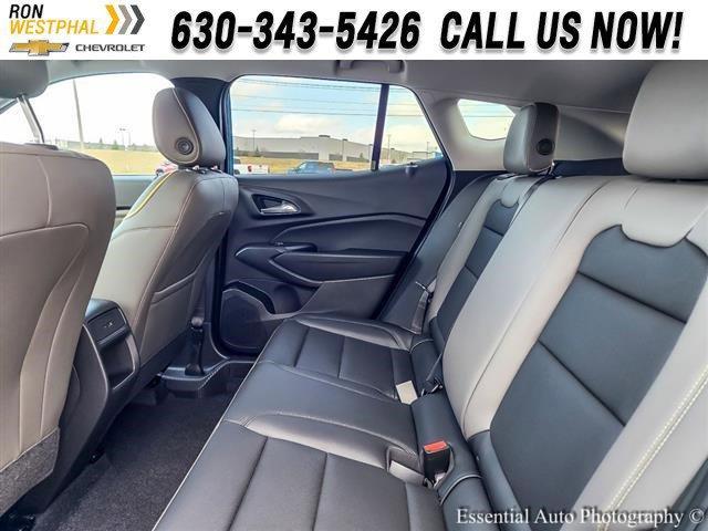new 2025 Chevrolet Trax car