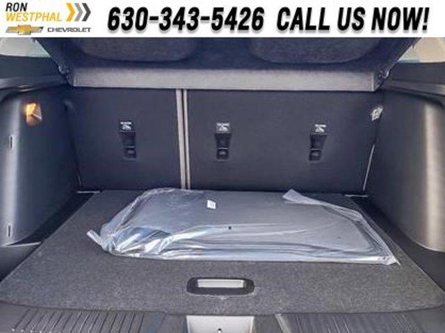 new 2025 Chevrolet Trax car