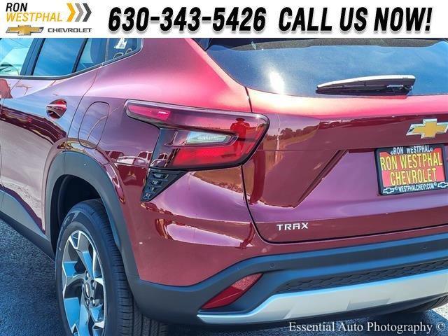 new 2025 Chevrolet Trax car