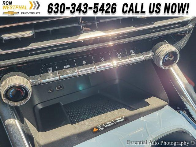 new 2025 Chevrolet Traverse car, priced at $50,185