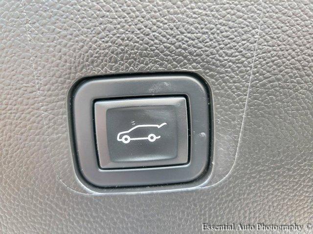 used 2021 Chevrolet Traverse car, priced at $29,895