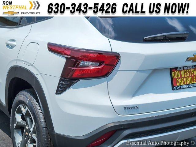 new 2025 Chevrolet Trax car, priced at $24,985