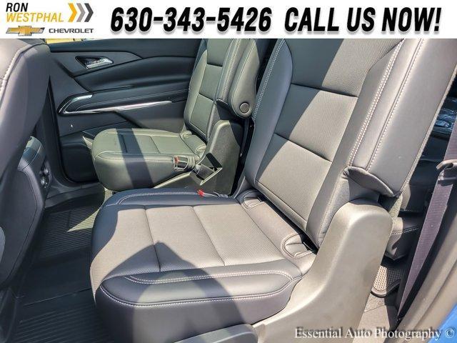 new 2025 Chevrolet Traverse car
