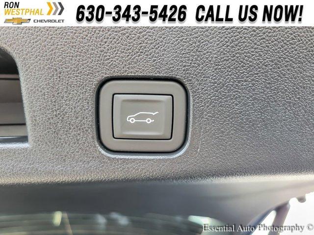 new 2025 Chevrolet Traverse car