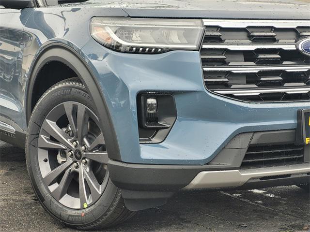 new 2025 Ford Explorer car, priced at $55,390