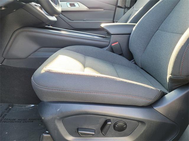 new 2025 Ford Explorer car, priced at $41,754