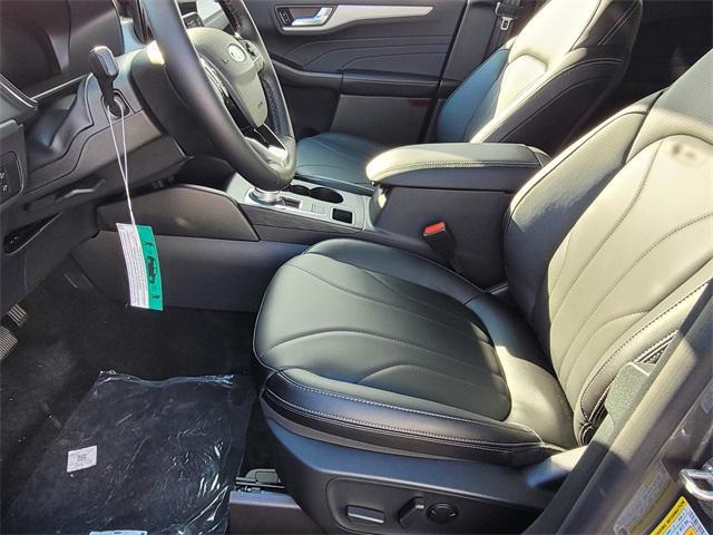 new 2025 Ford Escape PHEV car, priced at $40,089