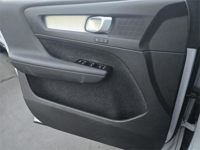 used 2021 Volvo XC40 car, priced at $21,775