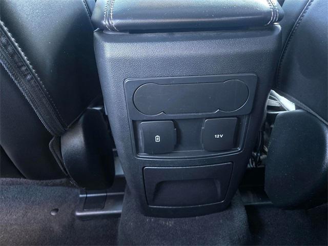 used 2023 Ford Explorer car, priced at $30,887