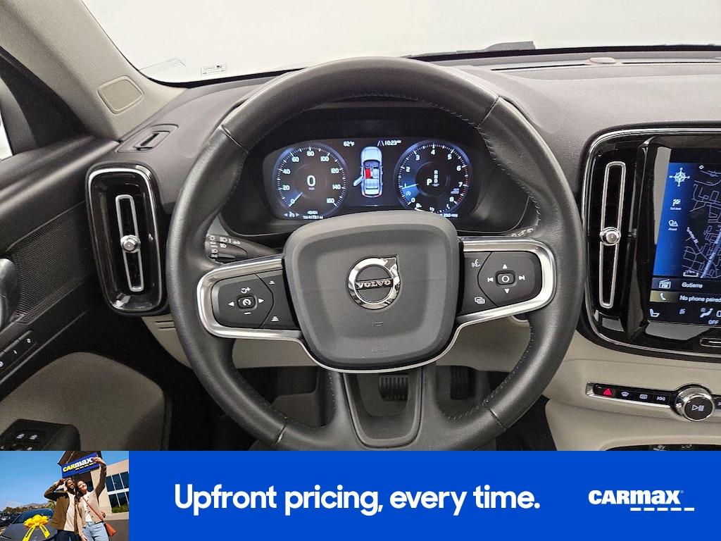 used 2020 Volvo XC40 car, priced at $25,998