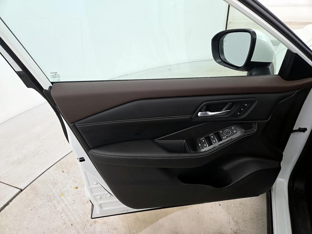 used 2023 Nissan Rogue car, priced at $31,998