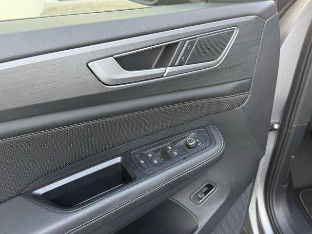 used 2024 Volkswagen Atlas Cross Sport car, priced at $32,999