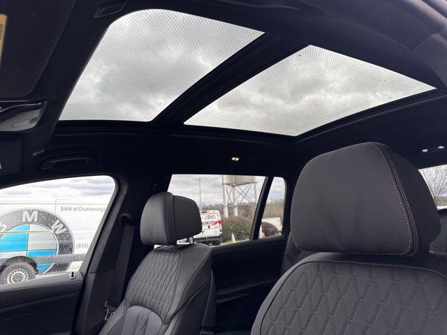 new 2025 BMW X7 car, priced at $121,390