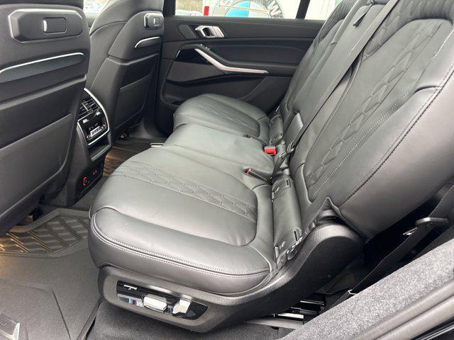 new 2025 BMW X7 car, priced at $121,390