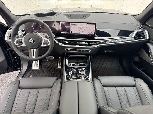 new 2025 BMW X7 car, priced at $121,390