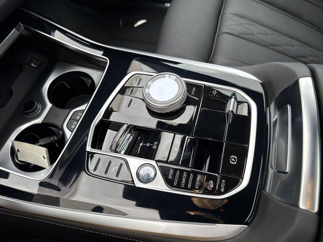 new 2025 BMW X7 car, priced at $121,390