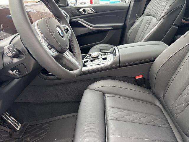 new 2025 BMW X7 car, priced at $121,390