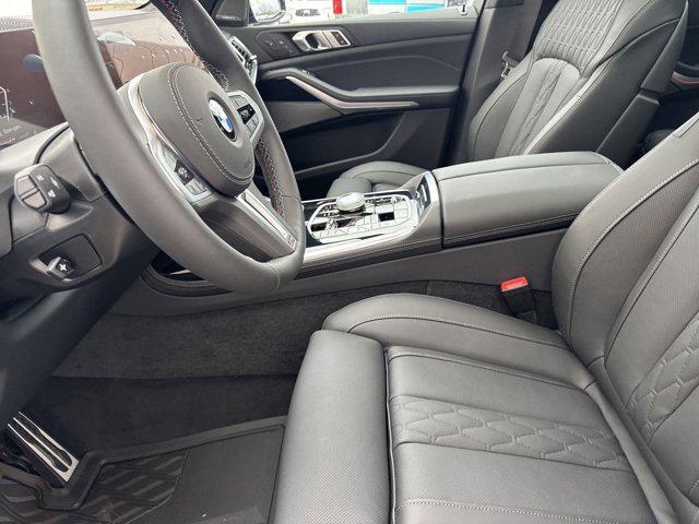 new 2025 BMW X7 car, priced at $121,390