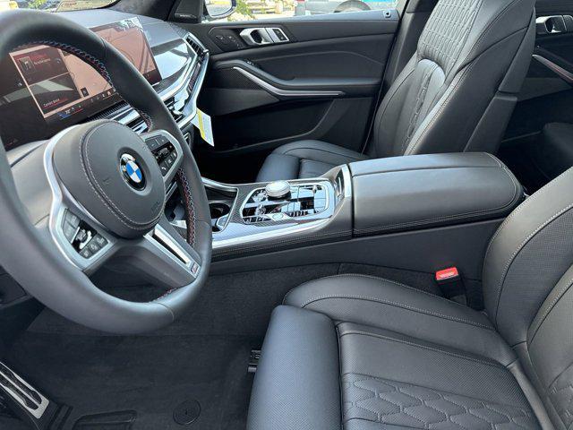 new 2025 BMW X7 car, priced at $121,170