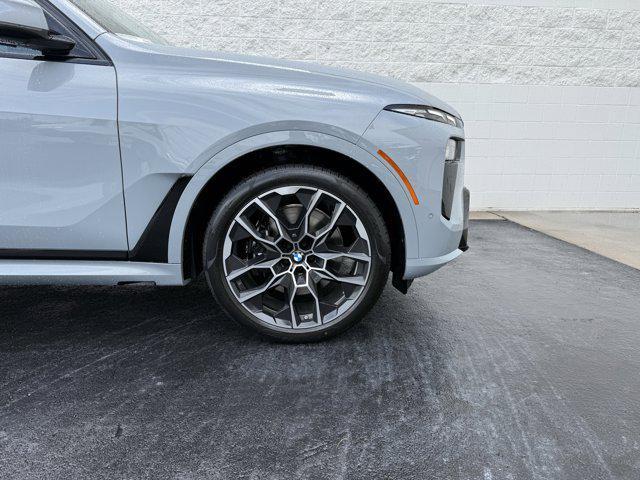 new 2026 BMW X7 car, priced at $99,085