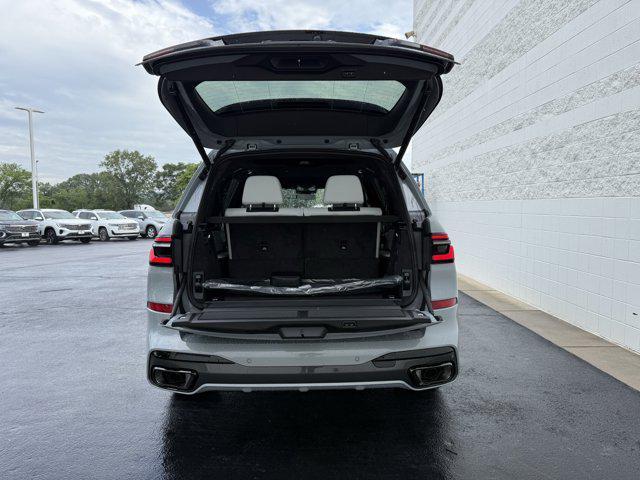 new 2026 BMW X7 car, priced at $99,085