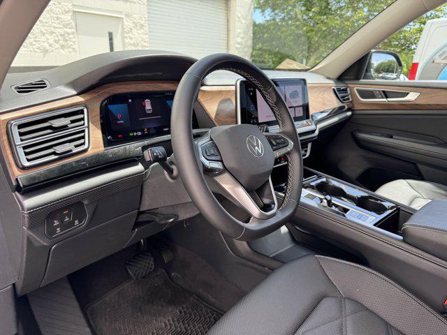 used 2024 Volkswagen Atlas car, priced at $34,998