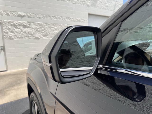 used 2024 Volkswagen Atlas car, priced at $34,998