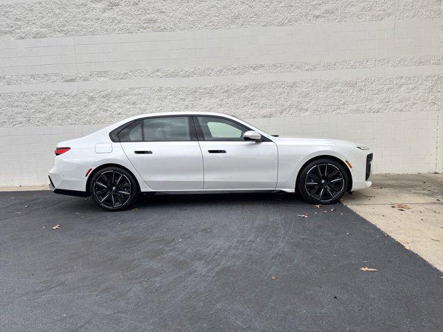 new 2025 BMW 760 car, priced at $132,810