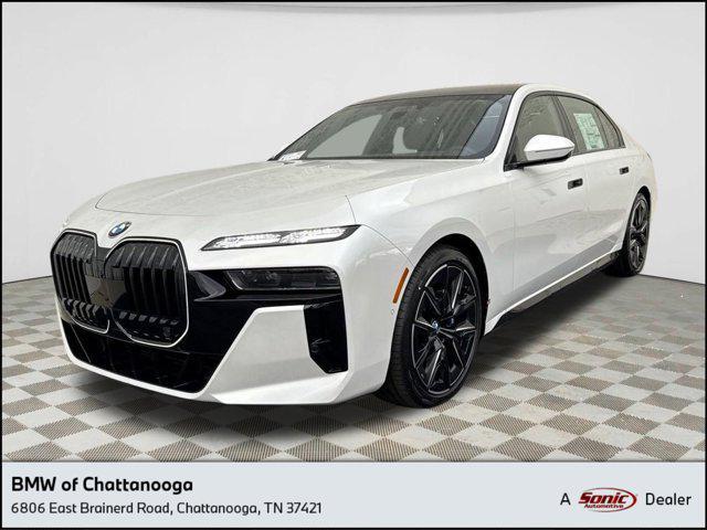 new 2025 BMW 760 car, priced at $132,810