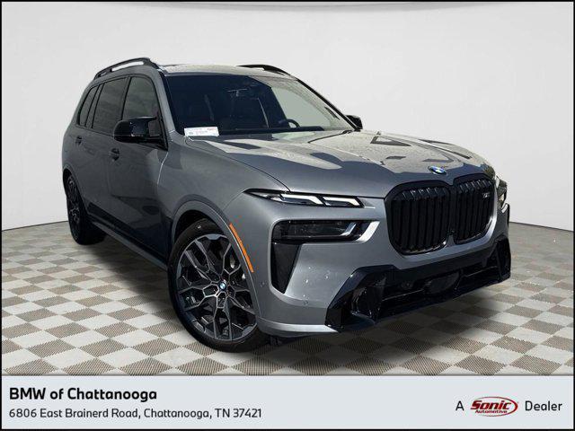 new 2025 BMW X7 car, priced at $119,070