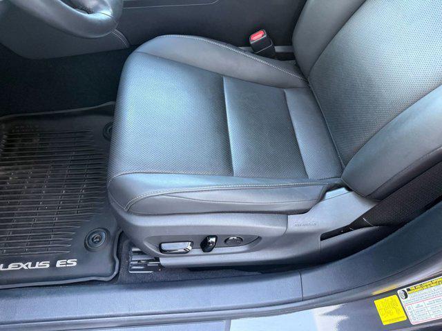 used 2022 Lexus ES 350 car, priced at $34,499