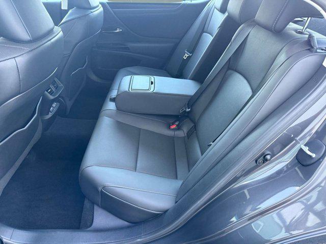 used 2022 Lexus ES 350 car, priced at $34,499
