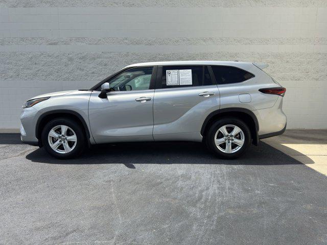 used 2024 Toyota Highlander car, priced at $39,999