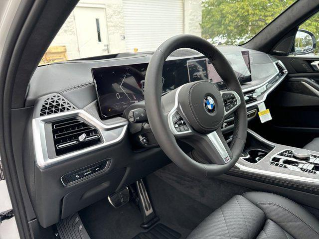 new 2025 BMW X7 car, priced at $97,170