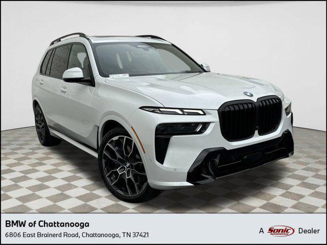 new 2025 BMW X7 car, priced at $97,170