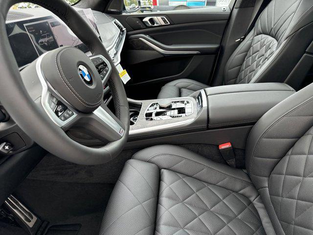 new 2025 BMW X7 car, priced at $97,170