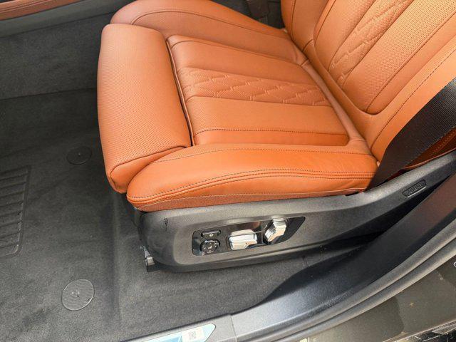 new 2026 BMW X7 car, priced at $101,925