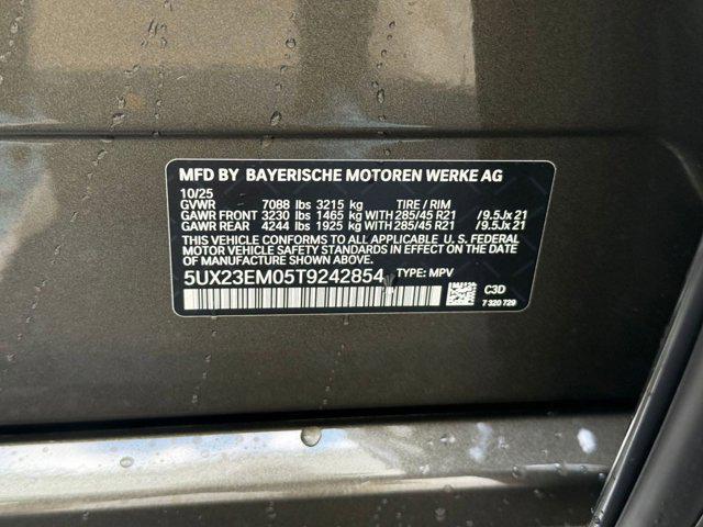 new 2026 BMW X7 car, priced at $101,925