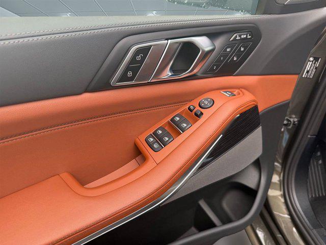 new 2026 BMW X7 car, priced at $101,925