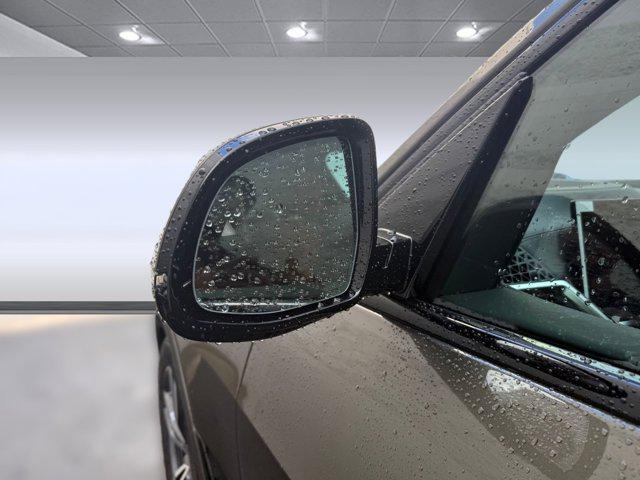 new 2026 BMW X7 car, priced at $101,925