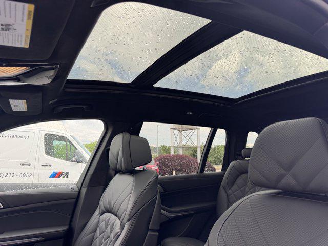 new 2026 BMW X7 car, priced at $99,575