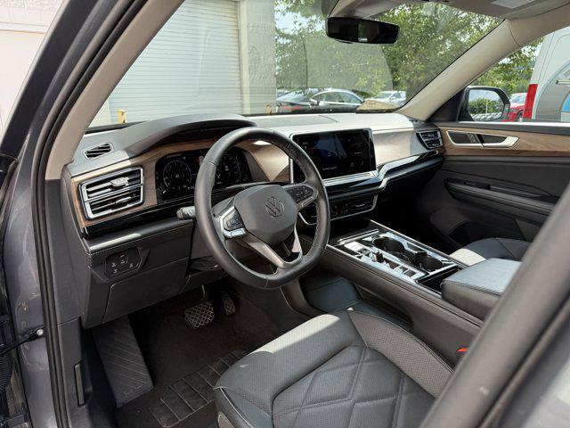 used 2024 Volkswagen Atlas car, priced at $32,498