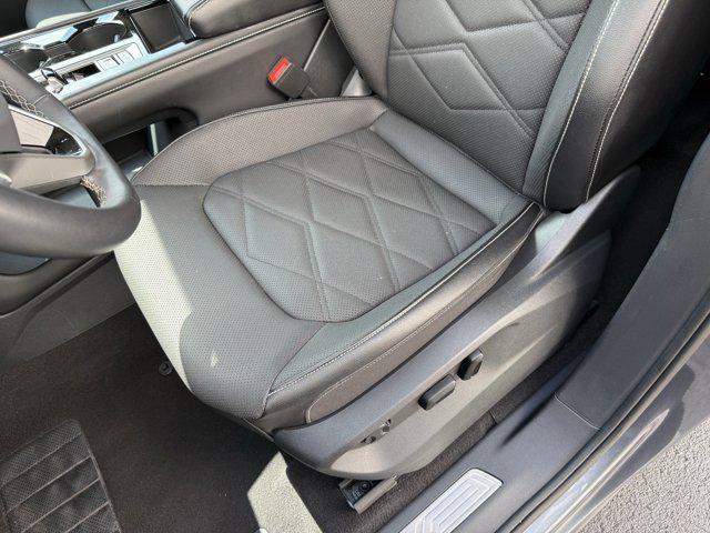 used 2024 Volkswagen Atlas car, priced at $32,498