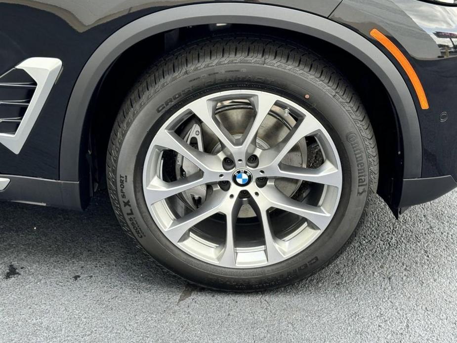 new 2025 BMW X5 car, priced at $75,960