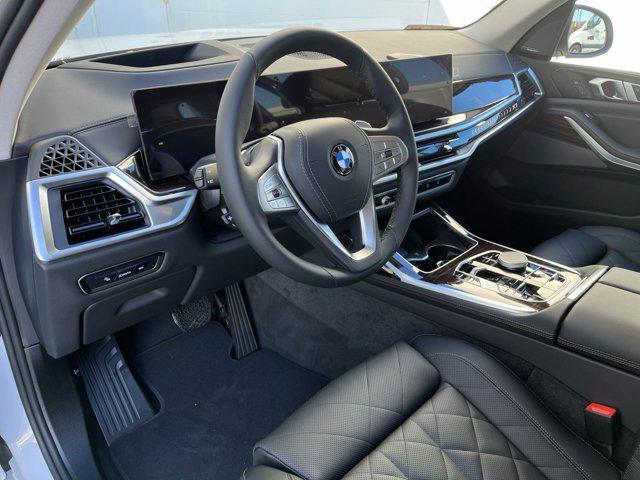 new 2025 BMW X7 car, priced at $87,675