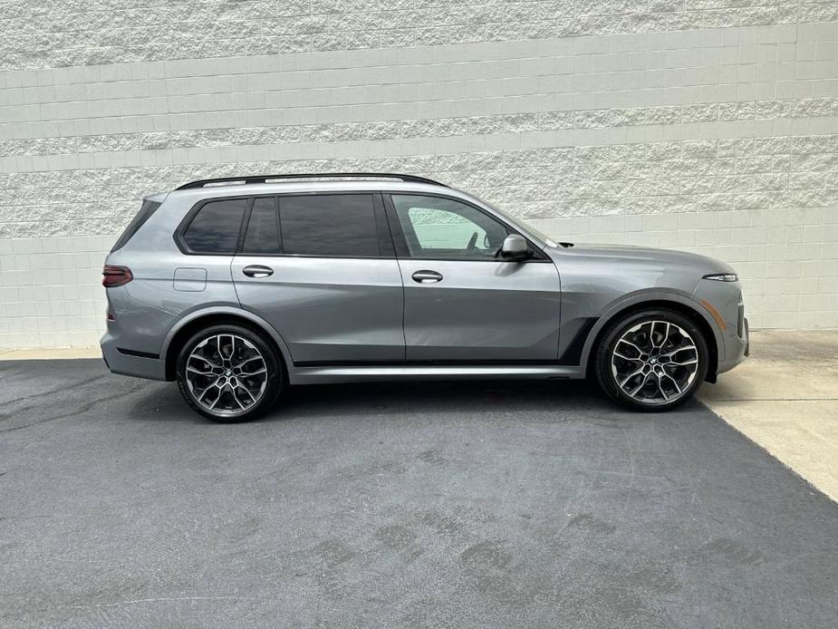 new 2025 BMW X7 car, priced at $97,170