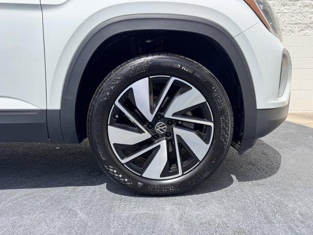 used 2024 Volkswagen Atlas car, priced at $35,998