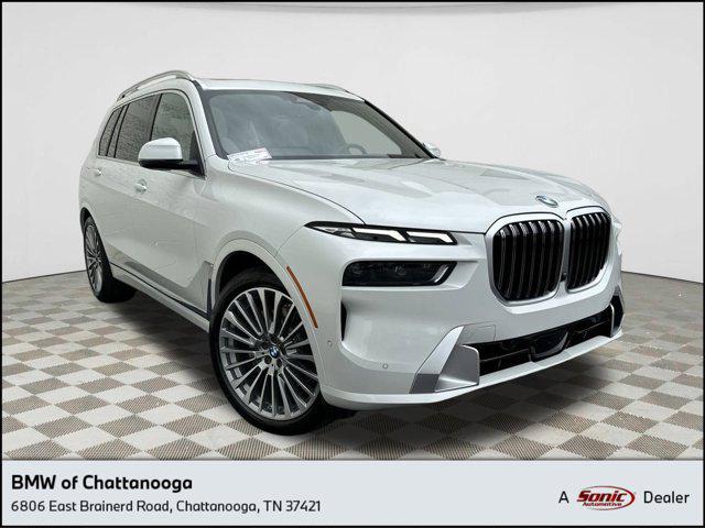 new 2025 BMW X7 car, priced at $97,870