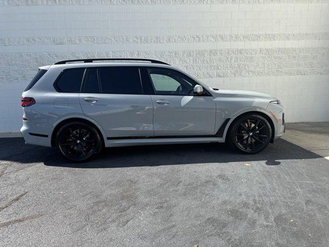 new 2025 BMW X7 car, priced at $98,520